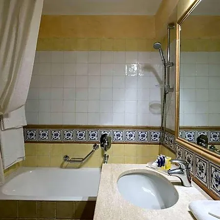 Tranquil Lantana 1 Bedroom Sleeps 5 ホテル 4*